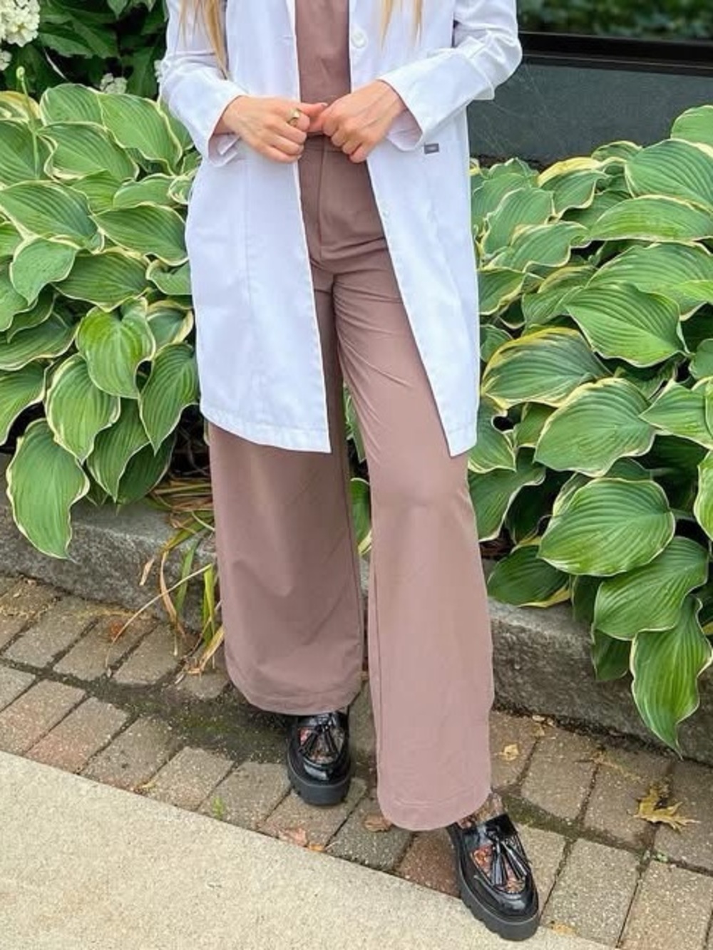 Figs Pro High Waisted Wide Leg Scrub Trouser Size M Petite in Oak